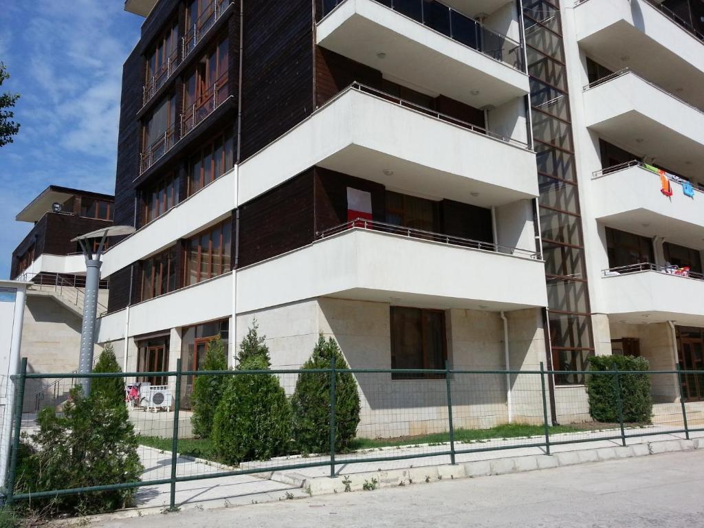 Eden - Menada Apartments Slantschew brjag Exterior foto
